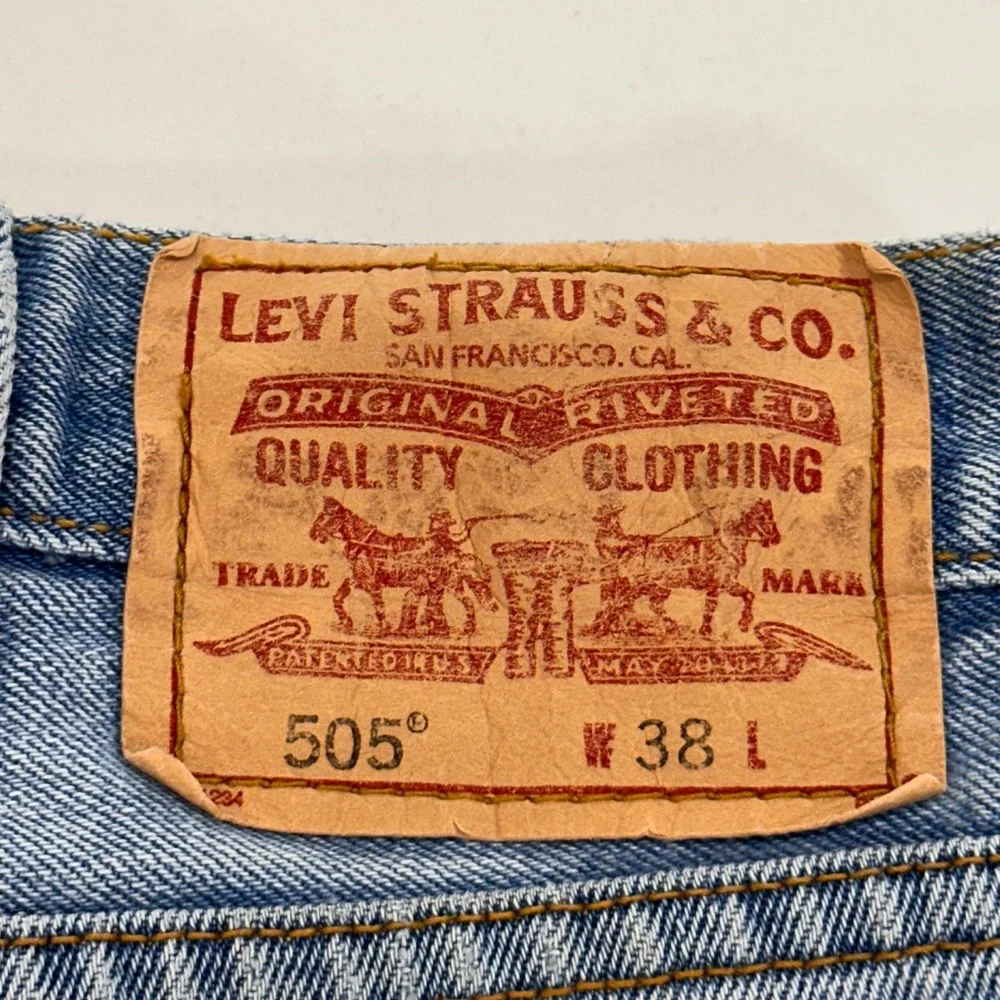 Levi's 505 Regular Fit Denim Shorts Mens 38 Blue Light Wash Jorts‎ | Dadcore 90s